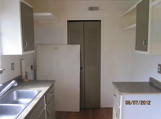 4th image of 1736 Orchard Dr