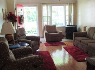 7732 Eisenhower Dr, Kirtland, OH 44094