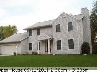 838 Sherwood St, Green Bay, WI 54313