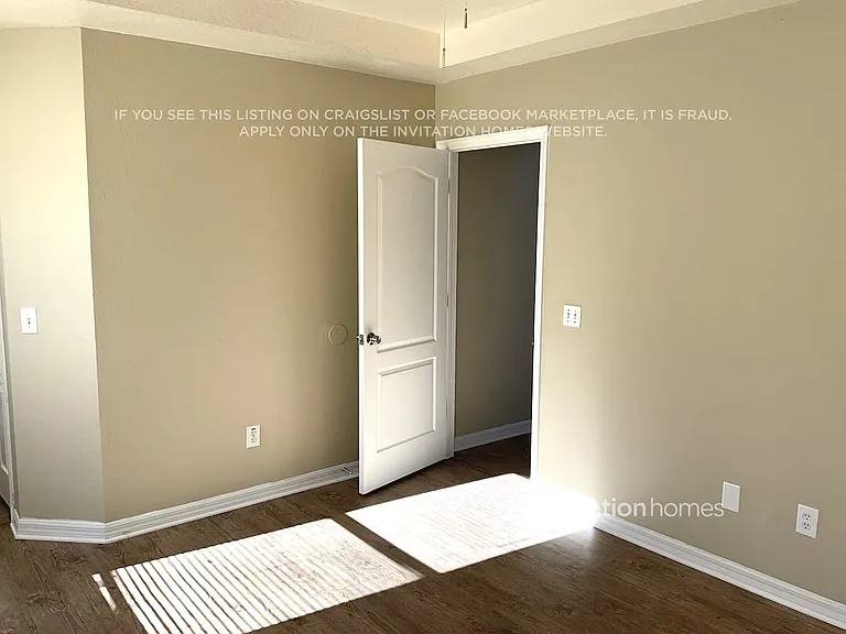 10710 Navigation Dr — Photo 6