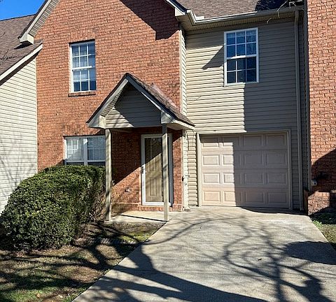 3rd image of 814 Coleville Way