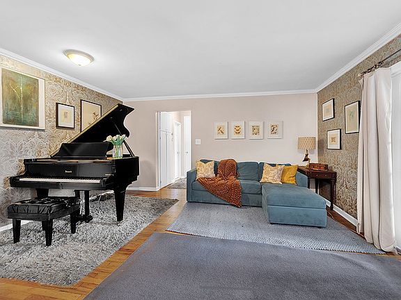 2nd image of 599 E 7th St APT 2K