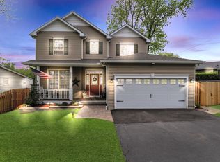 1023 Harrison Ave, Wauconda, IL
