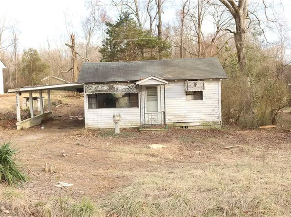 4996 Darr Rd, Trinity, NC 27370