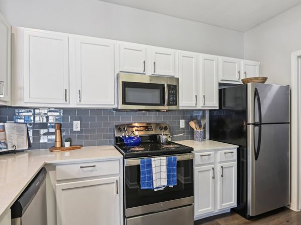 8100 N Riverside Dr #523