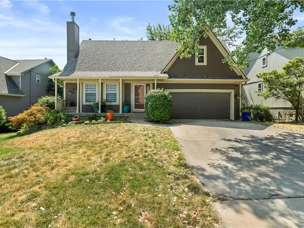 21463 W 121st St, Olathe, KS 66061