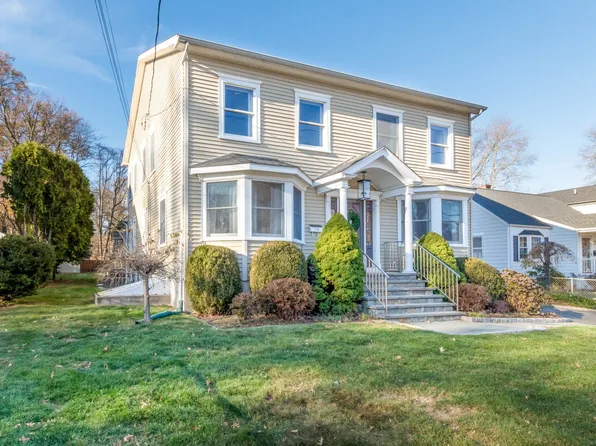 78 Oakwood Drive, Fairfield, CT 06824