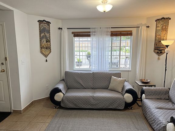 4th image of 9681 157th St #5