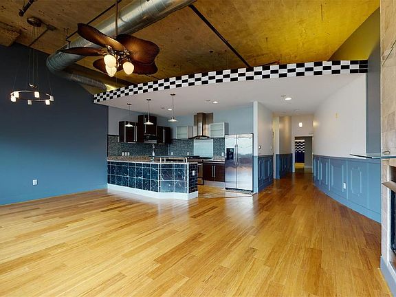 5th image of 4100 Forest Park Ave #203