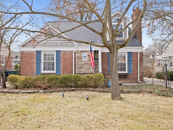 917 Cedar Hill Dr, Royal Oak, MI 48067