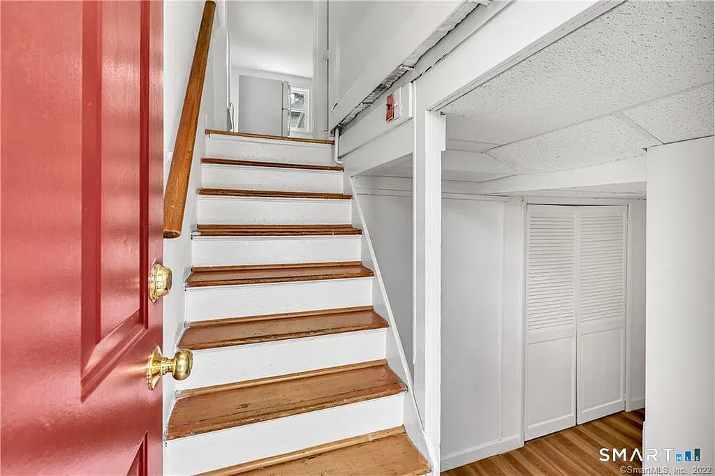 4 bed, 3.0 bath, 1947 sqft, $3,950 — Photo 4