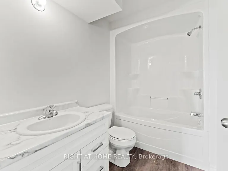 382 Mulberry Ln — Photo 13