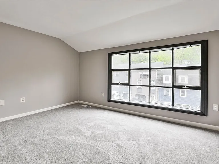 37 Cannongate III Rd — Photo 18