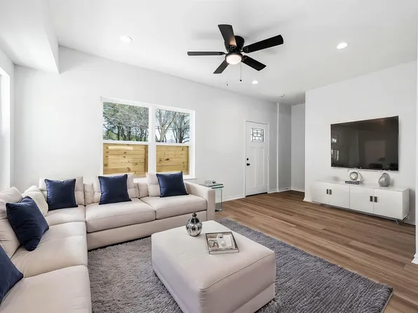 2024 Hampton St #A-b, Houston, TX 77088