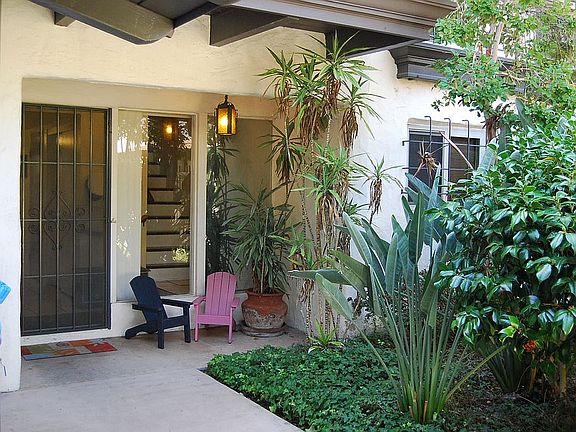 3rd image of 4218 Loma Riviera Ln