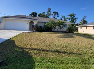 89 Mark Twain Ln, Rotonda West, FL 33947