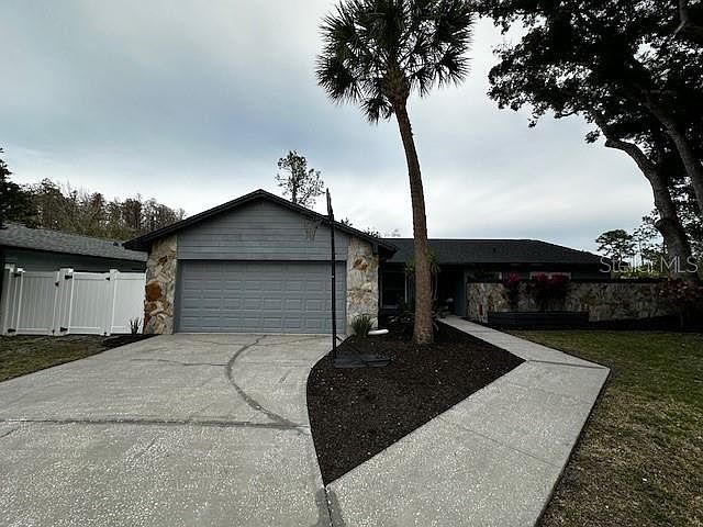 1st image of 3905 Willowtree Pl
