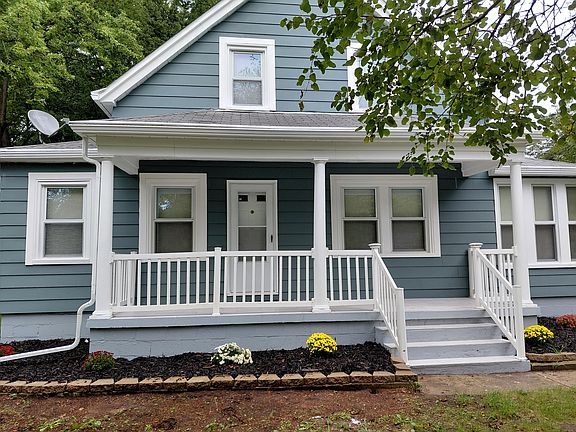 2nd image of 1436 N Prospect Rd