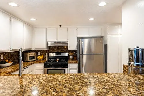 345 Avocado St #101B — Photo 14