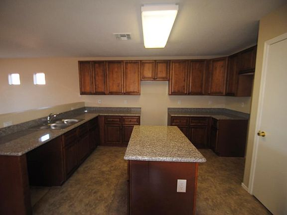 2nd image of 8425 W Preston Ln