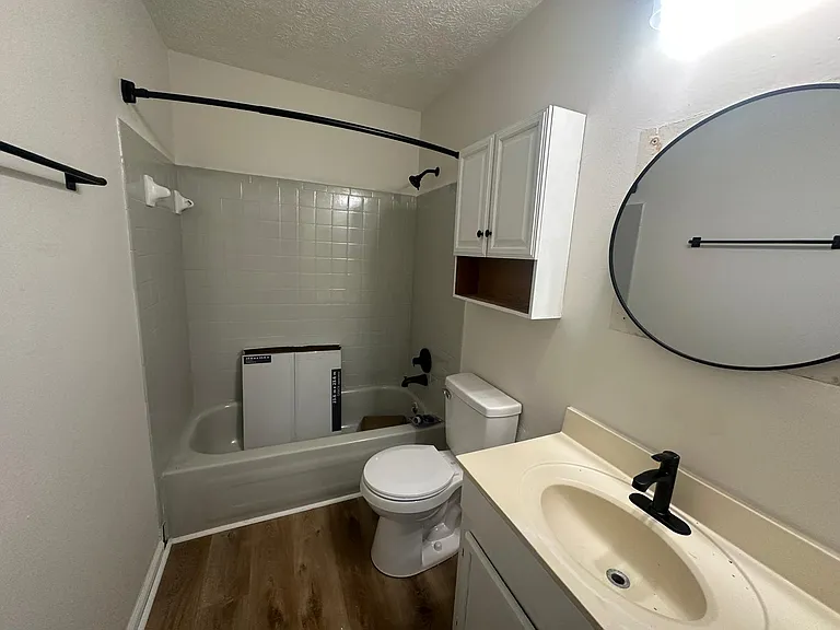 5113 Baywood Dr — Photo 2
