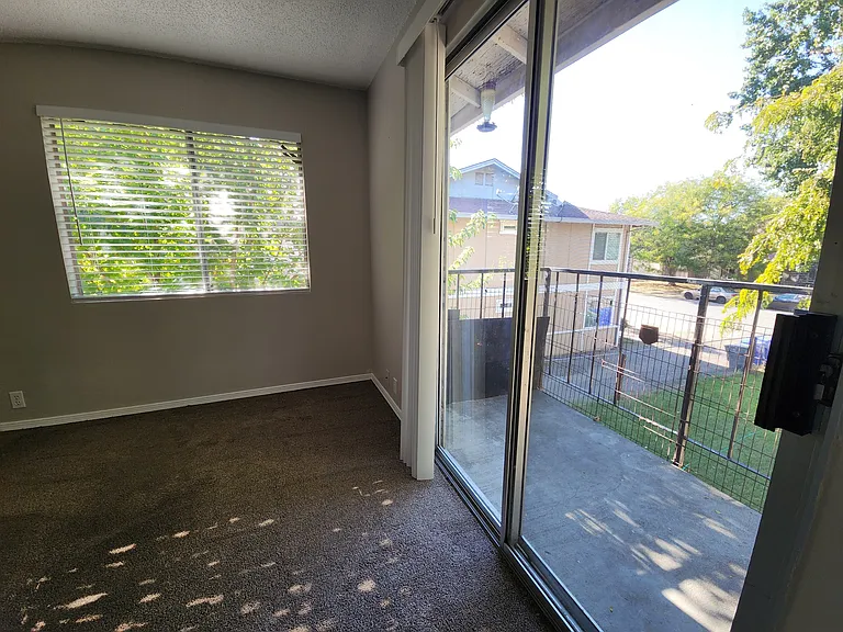 55 Mina Ave #D — Photo 3