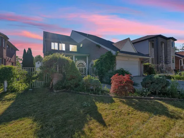 7511 Orchard Ave, Dearborn, MI 48126