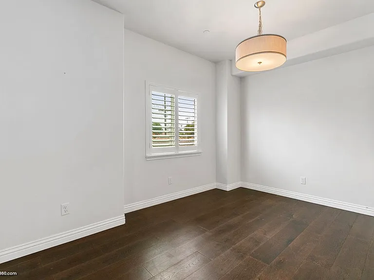 1627 Hornblend St — Photo 13