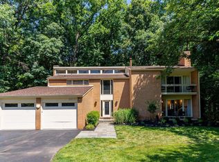 8613 Hidden Hill Ln, Rockville, MD 20854