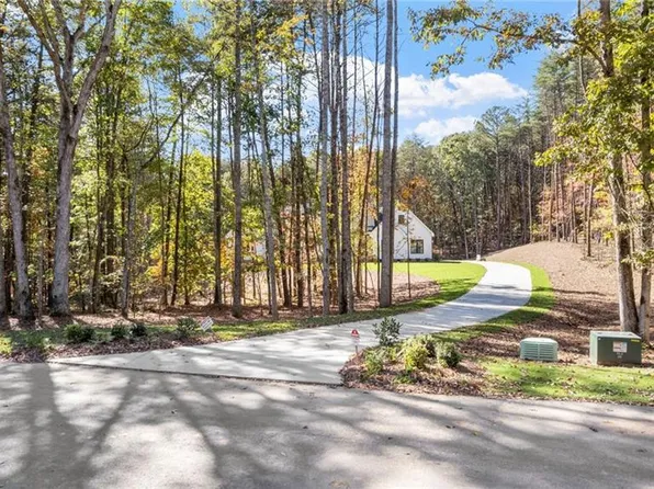 165 Highlands Chase, Ball Ground, GA 30107