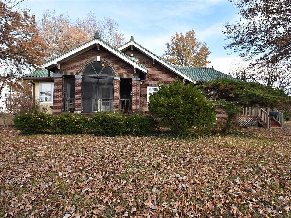 1st image of 1000 N Hills Dr
