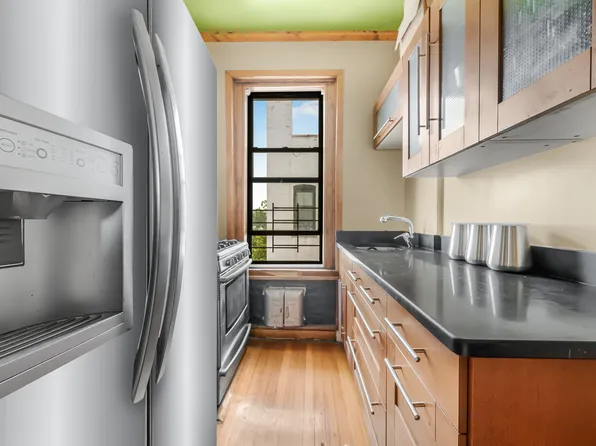 110 Cambridge Place image 11 of 14