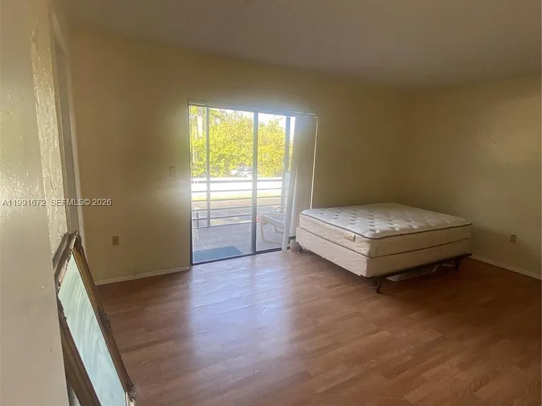 13500 NE 3rd Ct #205 — Photo 7
