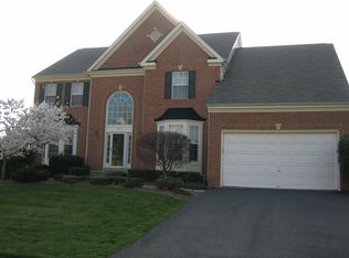 1364 Dominion Ridge Ln, Herndon, VA 20170