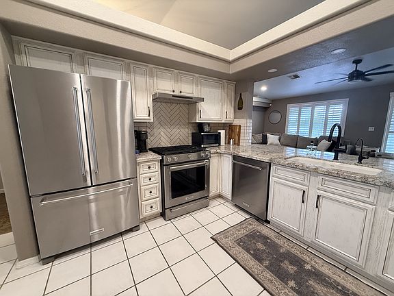 2nd image of 2134 E Desert Palms Dr