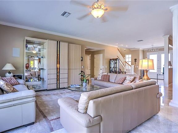 3rd image of 2217 Donato Dr