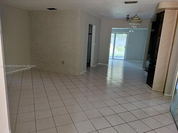 2nd image of 7759 Madeira St