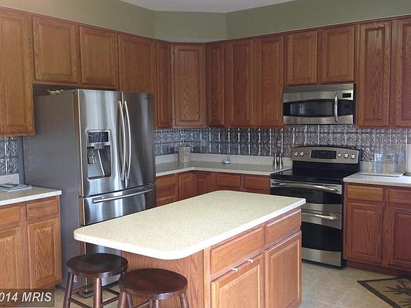 2nd image of 1033 Savanna Dr