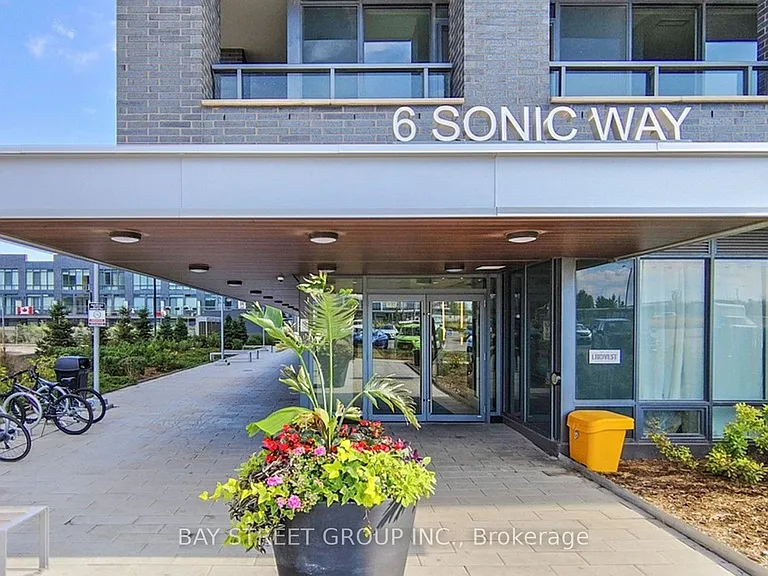 6 Sonic Way #N404 — Photo 2
