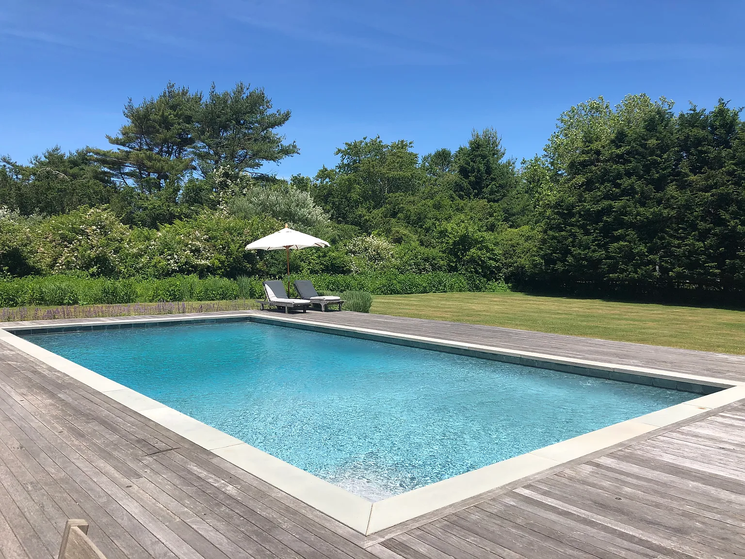 Southampton Lovely Rental Near Village And Beach — Photo 3