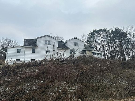 2nd image of 34 Ketchum Rd