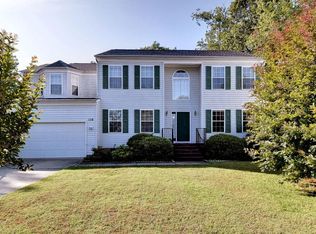 110 Bugle Ct, Yorktown, VA 23693