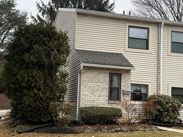 2030 Valley Dr, West Chester, PA 19382