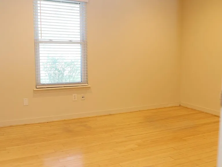 1760 Tiffany Pines Cir W — Photo 17