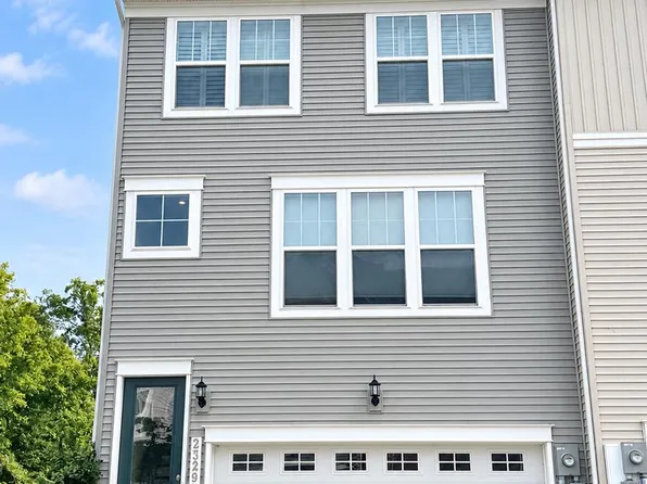 23295 Sugar Pine Ln, California, MD 20619