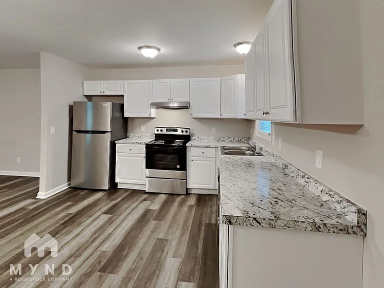 729 Chandler Ave — Photo 6