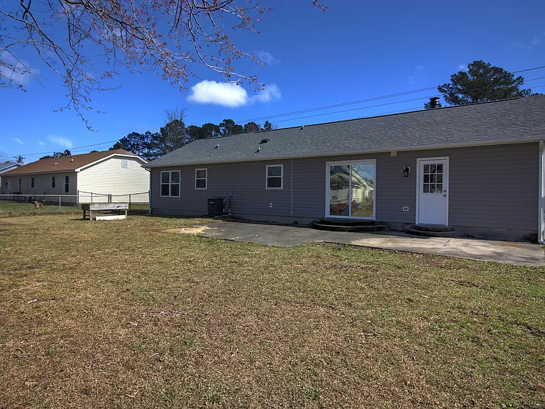 329 McCotter Blvd — Photo 3