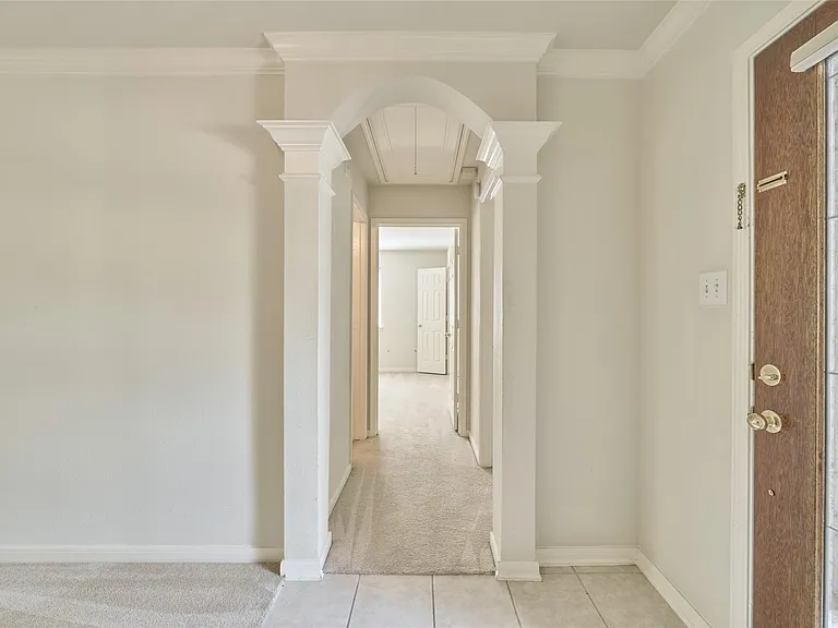 506 Elm Ridge Dr — Photo 6
