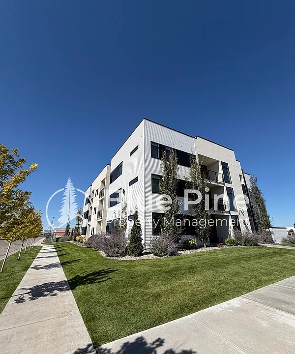 311 E Lorene St #1304