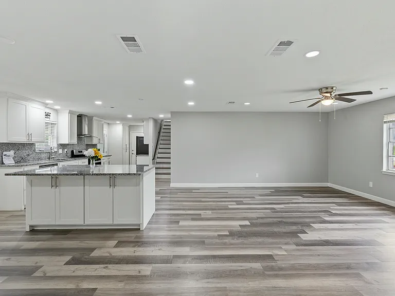 1732 Sheffield Pl — Photo 21